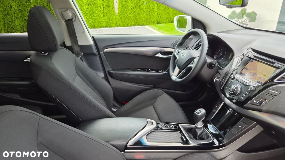Hyundai i40 2.0 Premium - 19