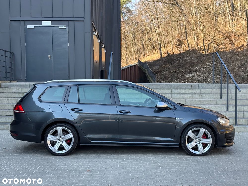 Volkswagen Golf GTD 2.0 TDI SCR DSG - 9