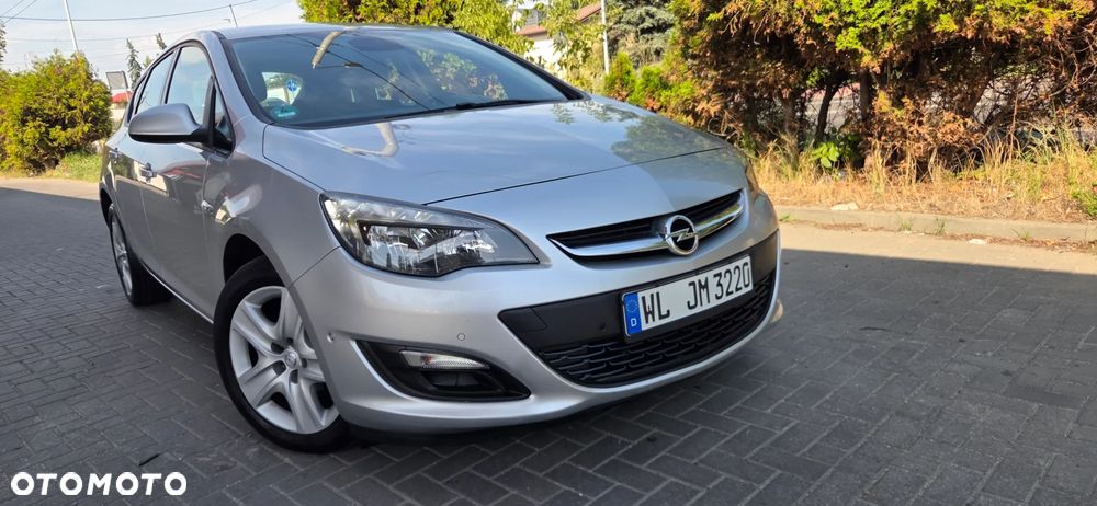 Opel Astra 1.6 CDTI Sport - 22