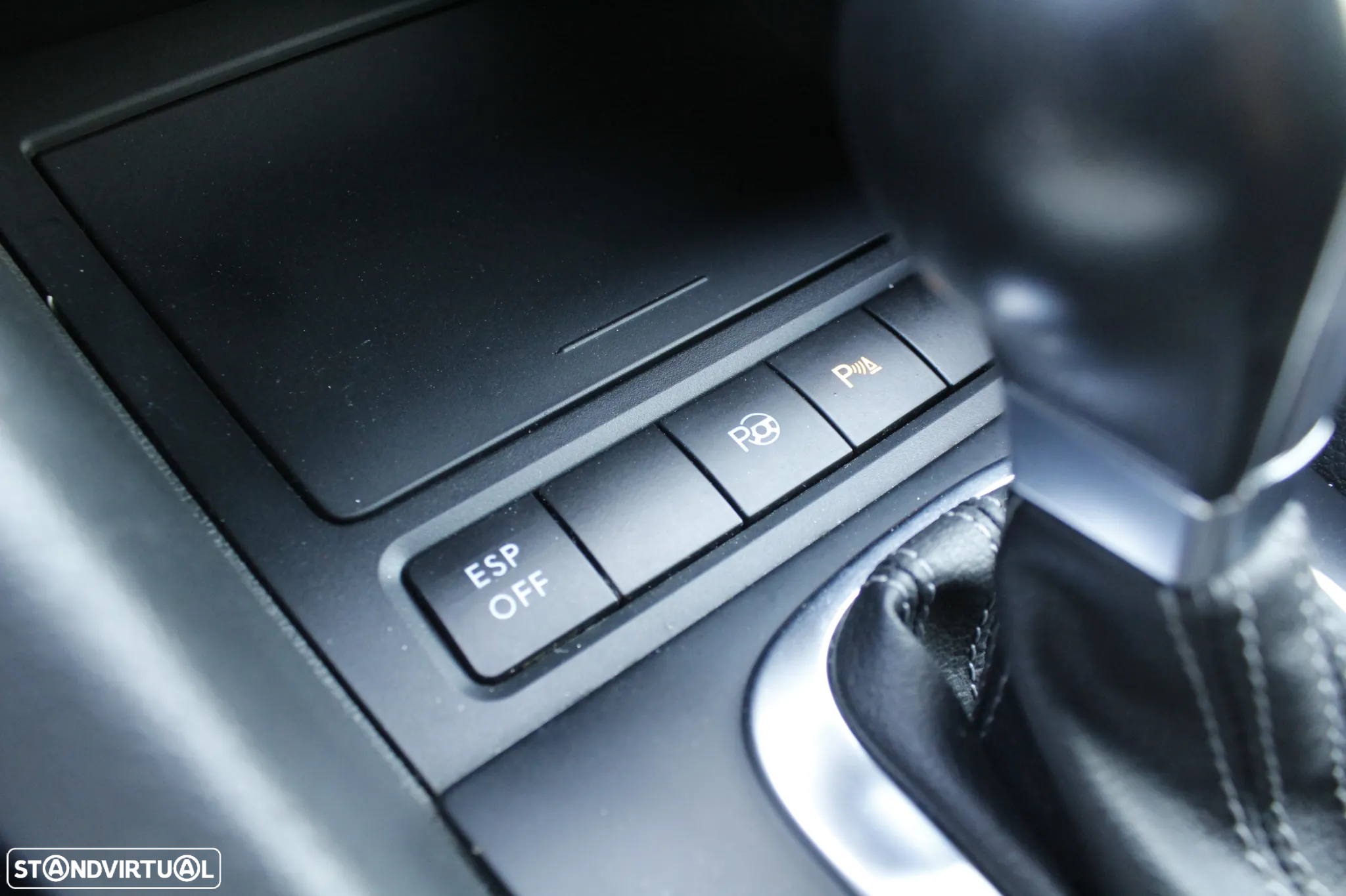 VW Golf 2.0 GTI DSG - 44