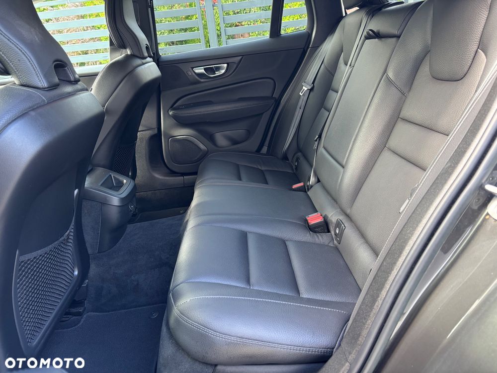 Volvo V60 B3 B Geartronic Momentum Pro - 38