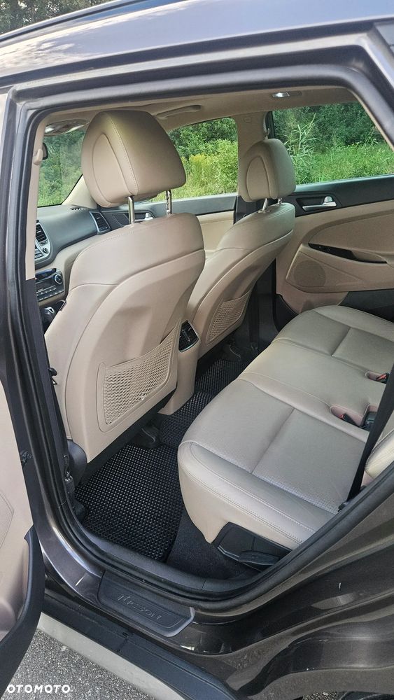 Hyundai Tucson - 16