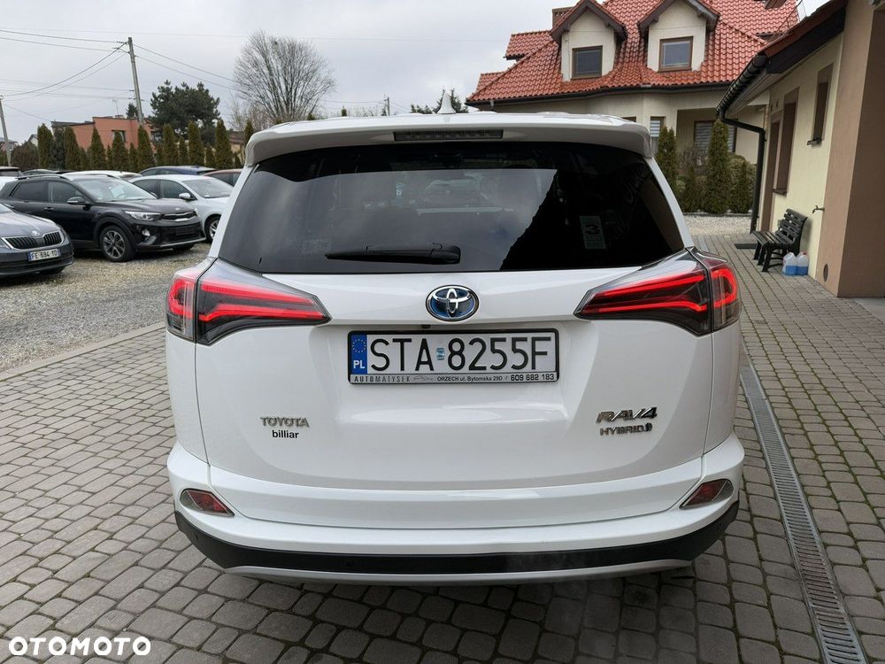 Toyota RAV4 - 8