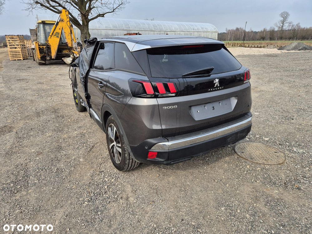 Peugeot 3008 1.2 PureTech Allure Pack S&S EAT8 - 18