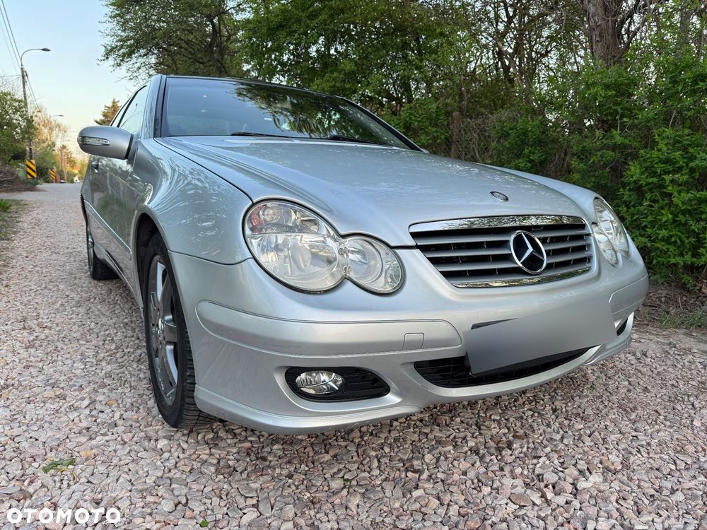 Mercedes-Benz Klasa C 180 Kompressor - 17