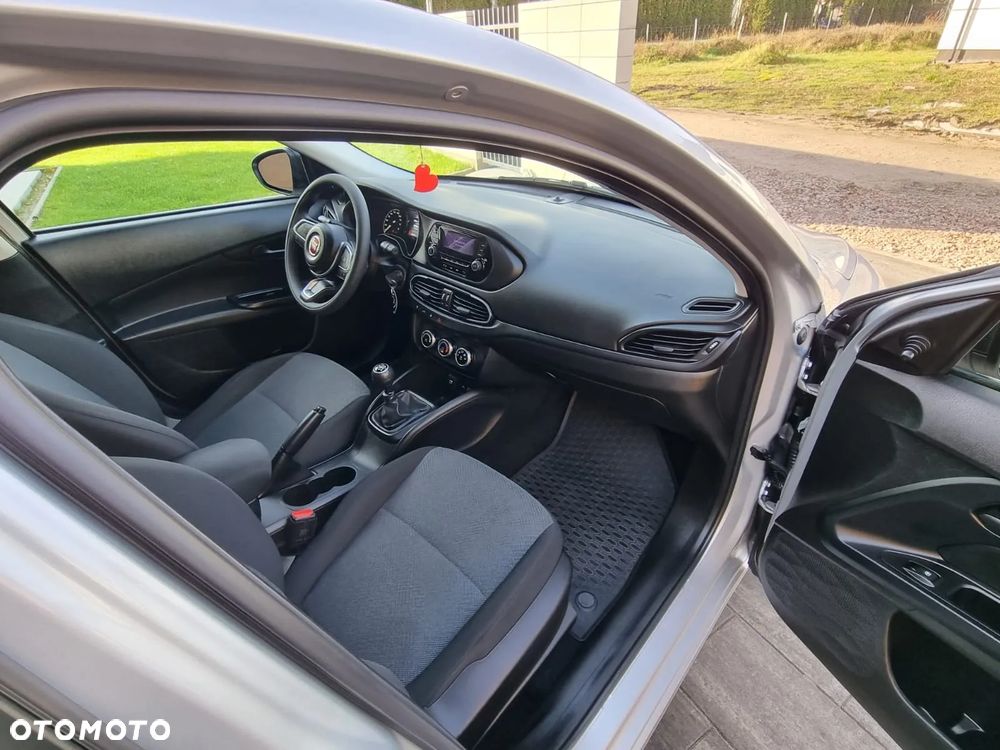 Fiat Tipo 1.4 16v Lounge - 16