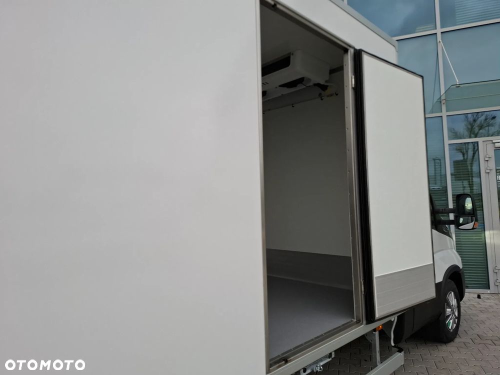 Iveco EKSTRA WERSJA,PREMIUM ZABUDOWA - 18