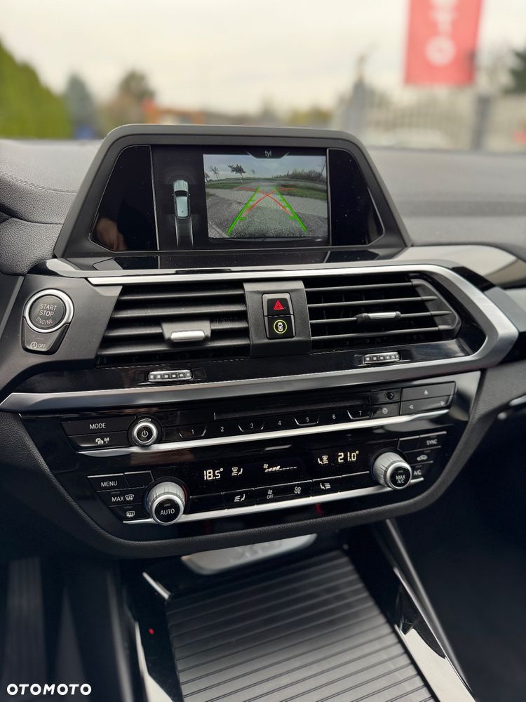 BMW X3 sDrive18d xLine - 8