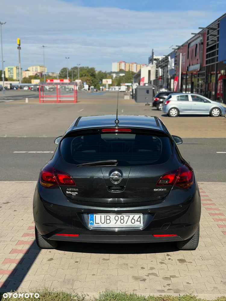 Opel Astra 1.7 CDTI DPF - 4