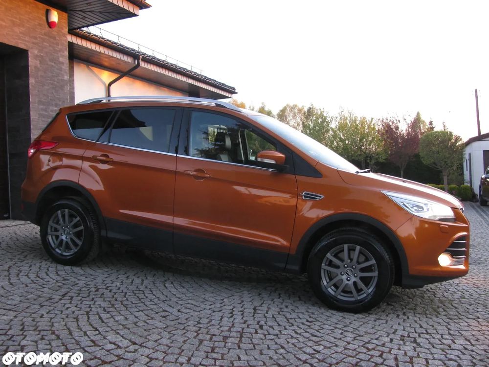 Ford Kuga 2.0 TDCi 2x4 Titanium - 8