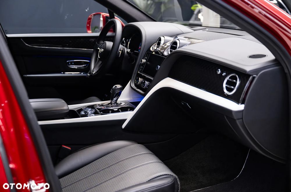 Bentley Bentayga - 28