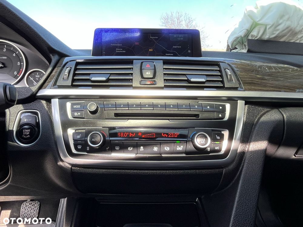 BMW Seria 3 318d xDrive M Sport - 19
