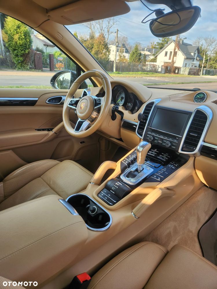 Porsche Cayenne S E-Hybrid - 13