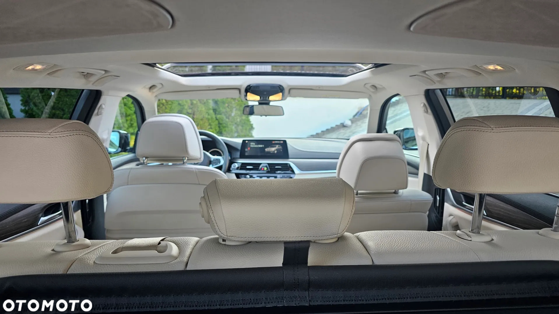 BMW Seria 5 530d xDrive Luxury Line - 28