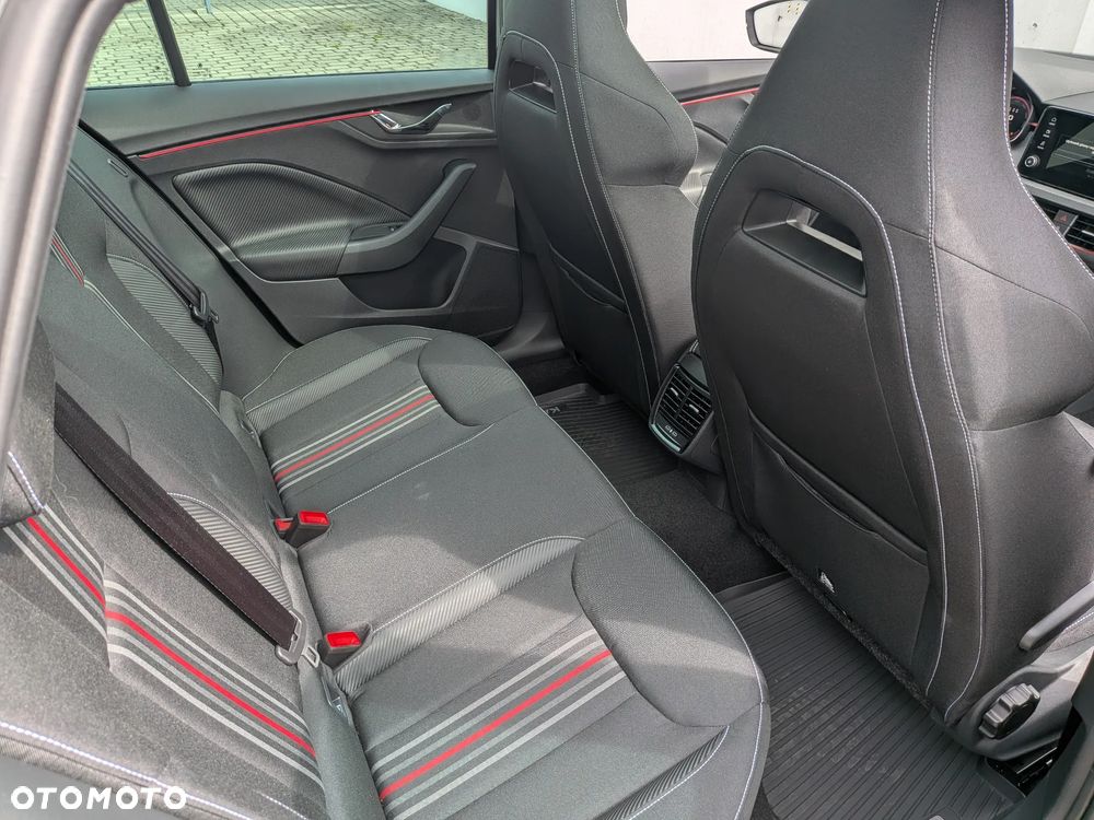 Skoda Kamiq 1.5 TSI Monte Carlo DSG - 13