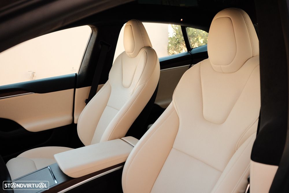 Tesla Model S Long Range AWD - 16