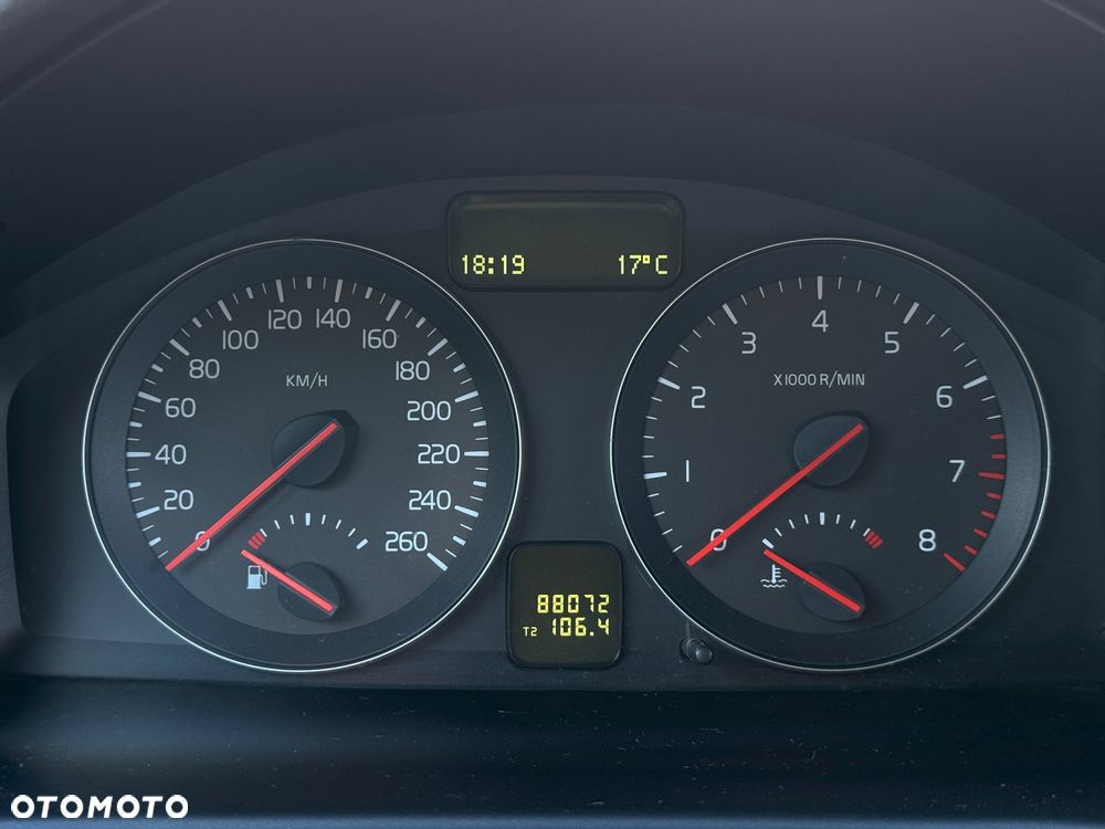 Volvo S40 1.6 - 22