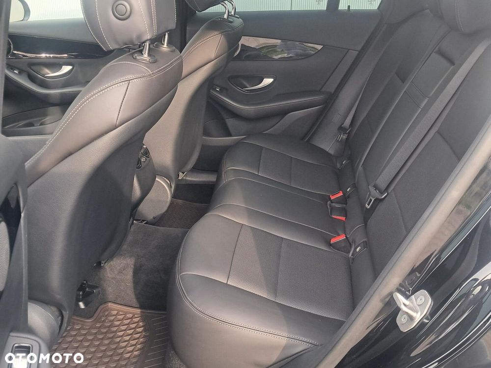 Mercedes-Benz GLC 250 4-Matic - 16