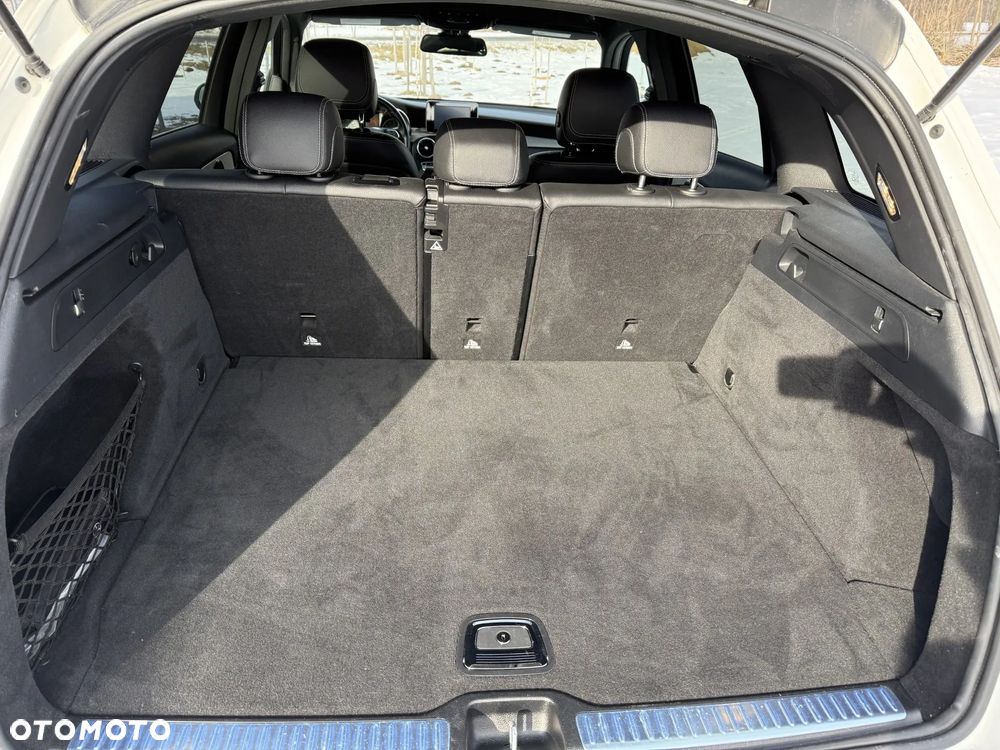 Mercedes-Benz GLC - 28