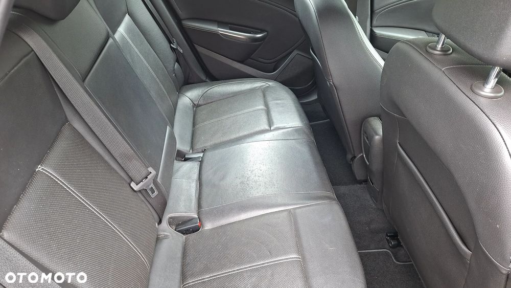 Opel Astra 1.6 Turbo Edition - 11