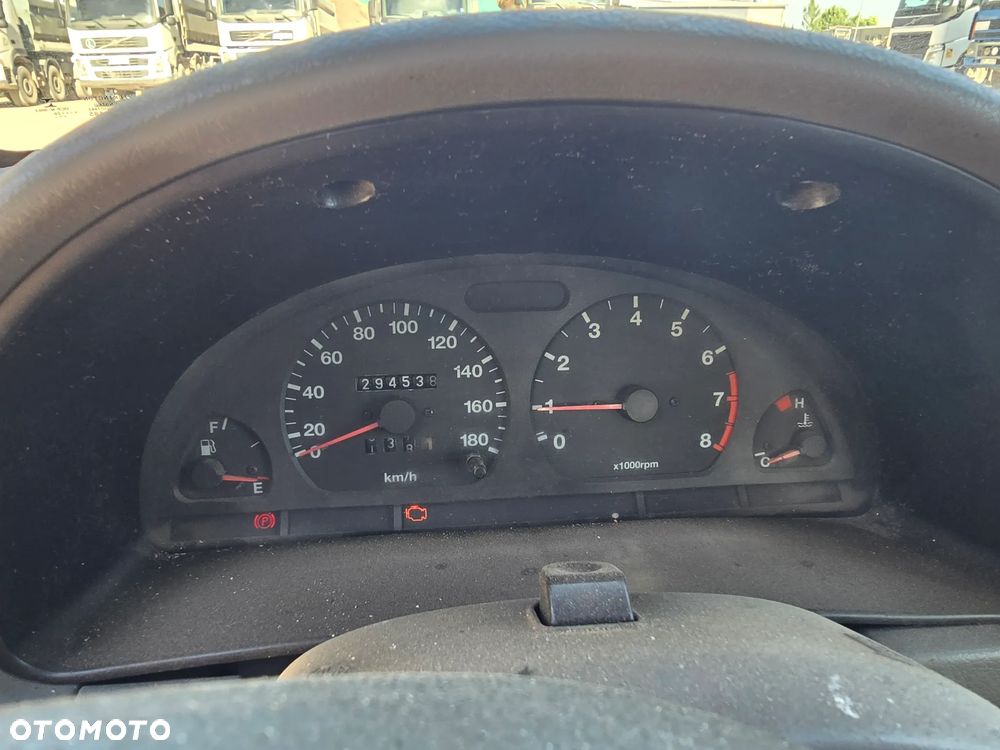 Suzuki Vitara 1.6 JX - 6