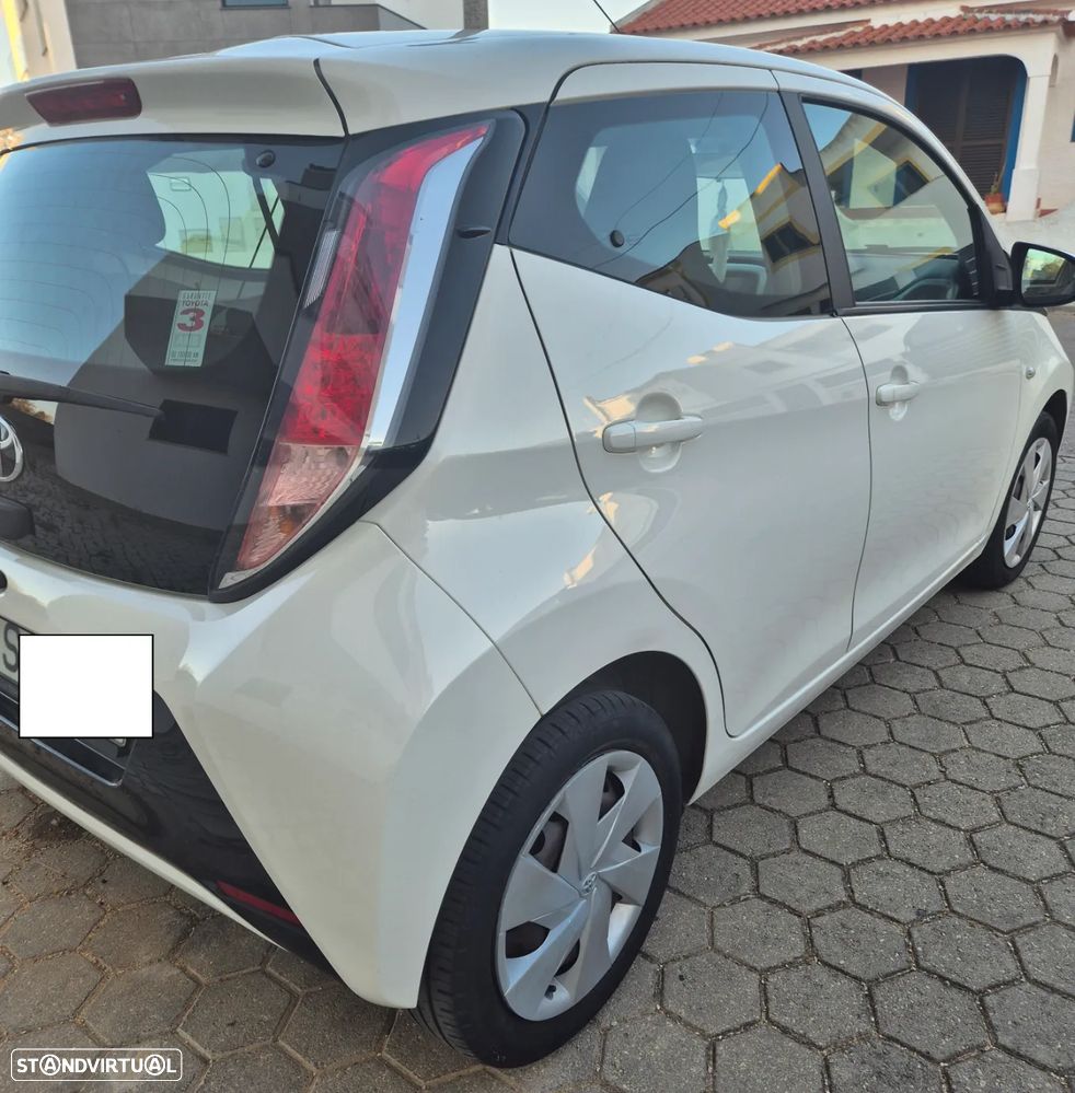 Toyota Aygo 1.0 X-Play+AC+X-Touch - 4