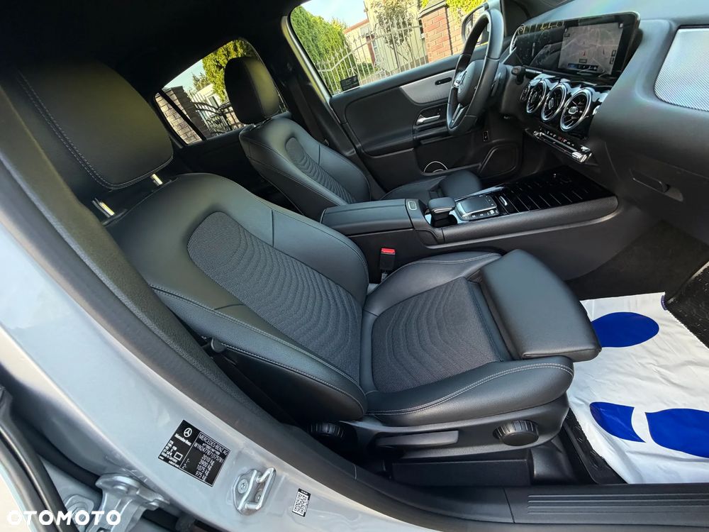 Mercedes-Benz GLA 200 Style - 15