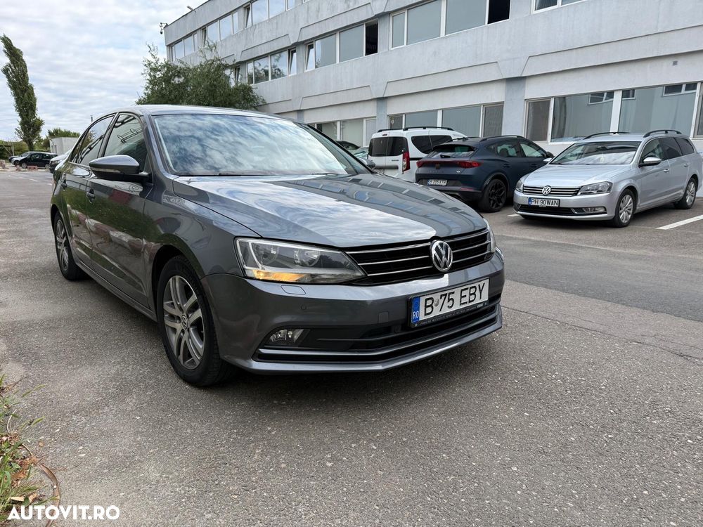 Volkswagen Jetta - 6