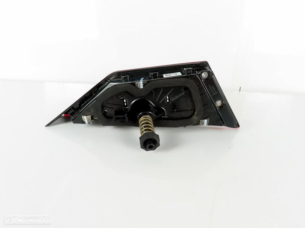 Farolim LED Direito/Trás Usado / Original BMW 1 (F40) 63215A55FB6 - 4