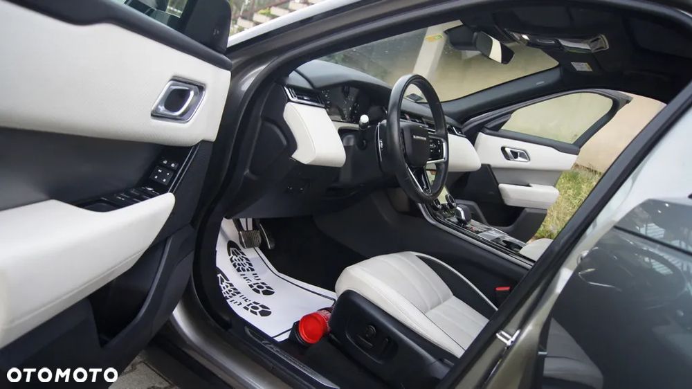 Land Rover Range Rover Velar 3.0 Si6 R-Dynamic S - 25