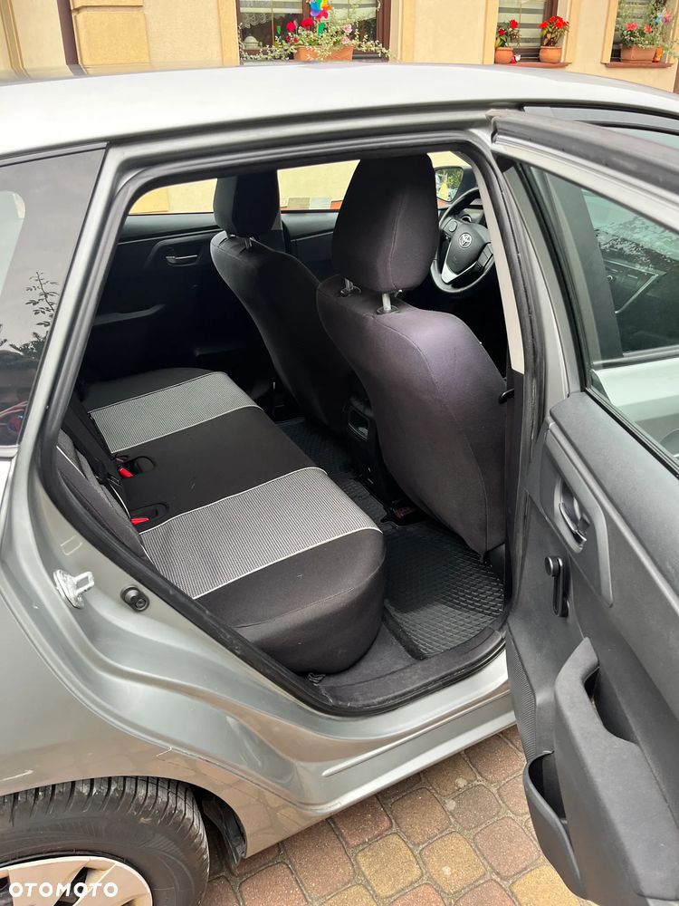 Toyota Auris 1.33 VVT-i Active - 5