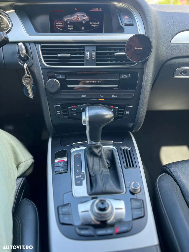 Audi A4 2.0 TDI DPF multitronic S line Sportpaket - 3