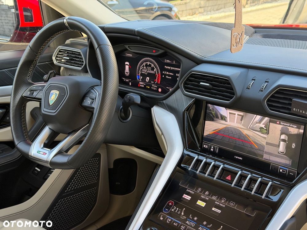 Lamborghini Urus - 22