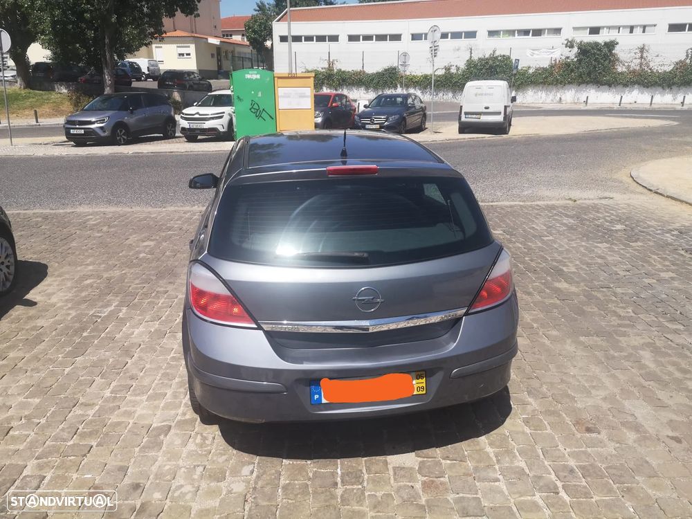 Opel Astra 1.3 CDTI Cosmo - 3