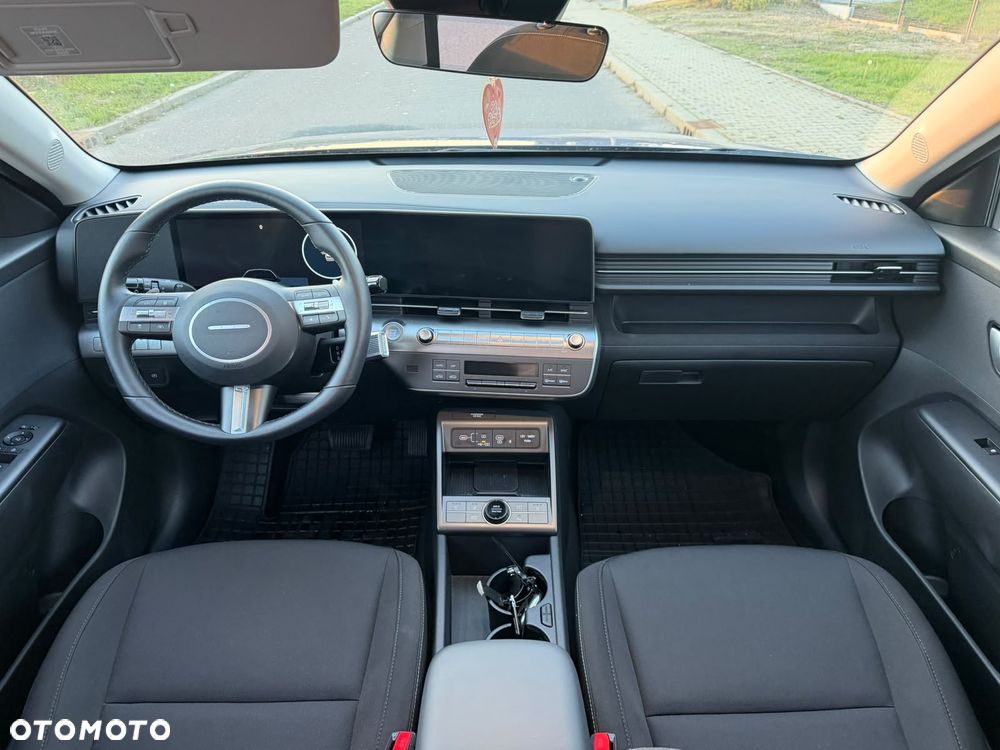 Hyundai Kona - 32