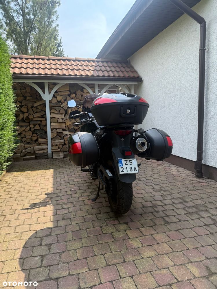 Suzuki V-STROM - 16