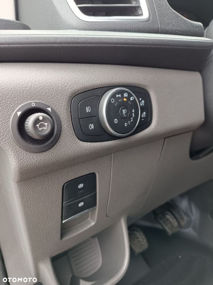 Ford Transit - 17