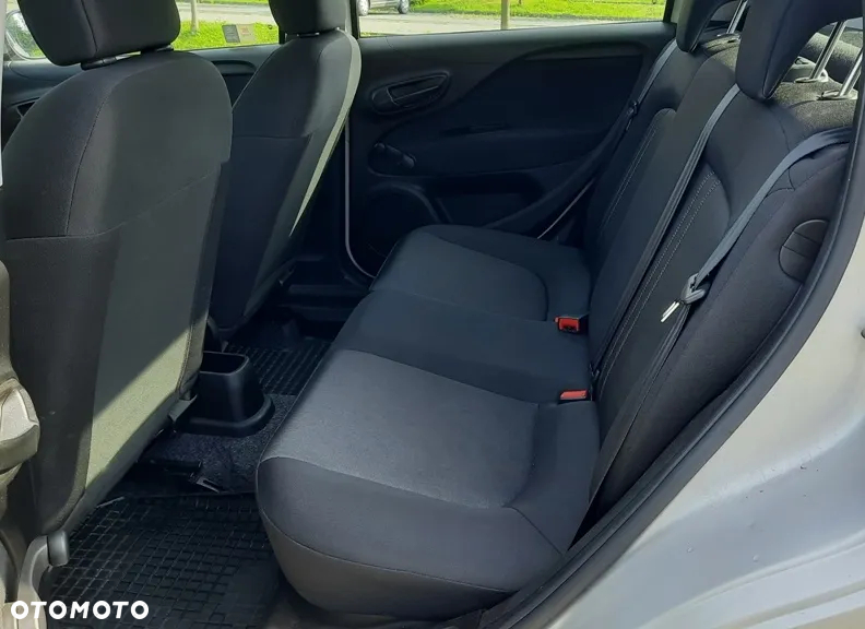 Fiat Grande Punto - 10
