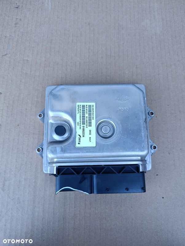 FIAT 500 1.3 D STEROWNIK KOMPUTER SILNIKA 51892334 - 1