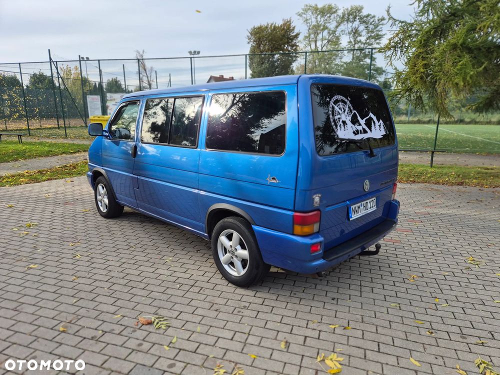 Volkswagen Multivan Standard - 16