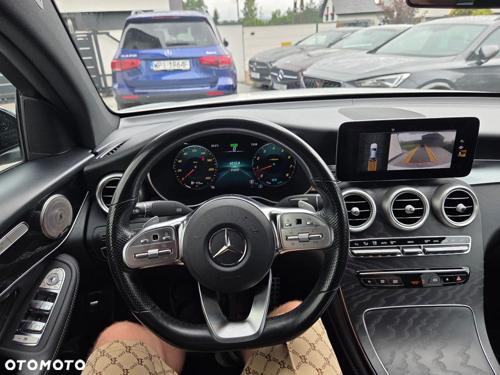 Mercedes-Benz GLC 200 4Matic 9G-TRONIC AMG Line Plus - 31