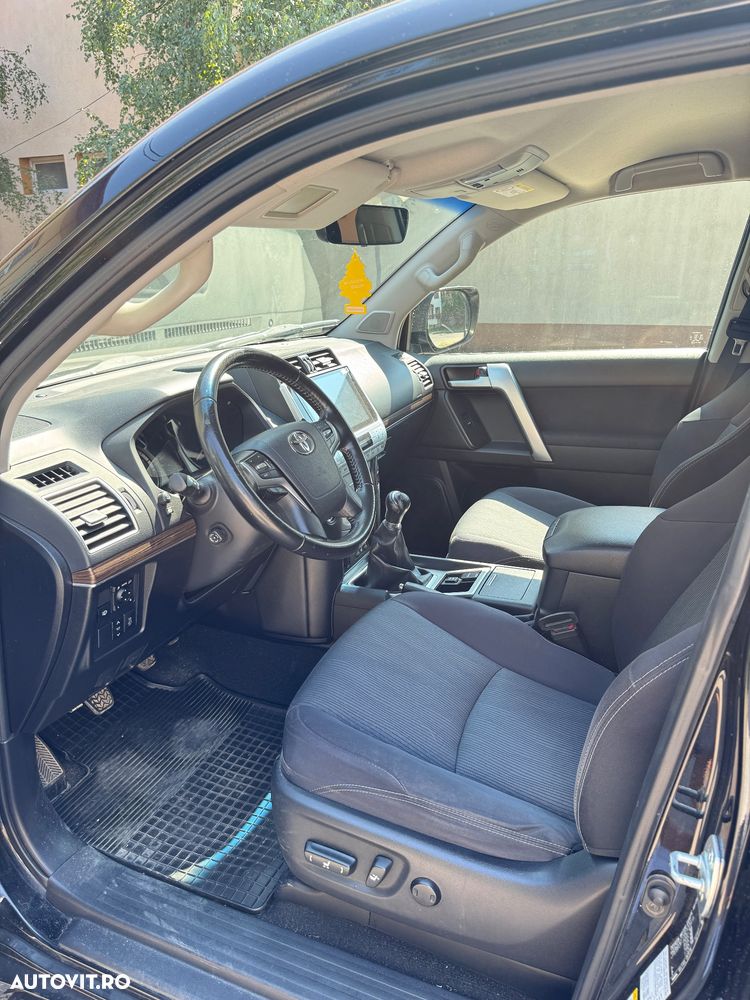 Toyota Land Cruiser 2.8l Turbo D-4D M/T Executive - 5