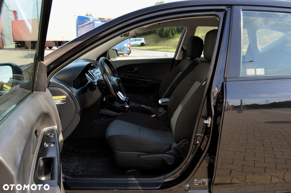 Kia Ceed 1.6 Comfort + - 6