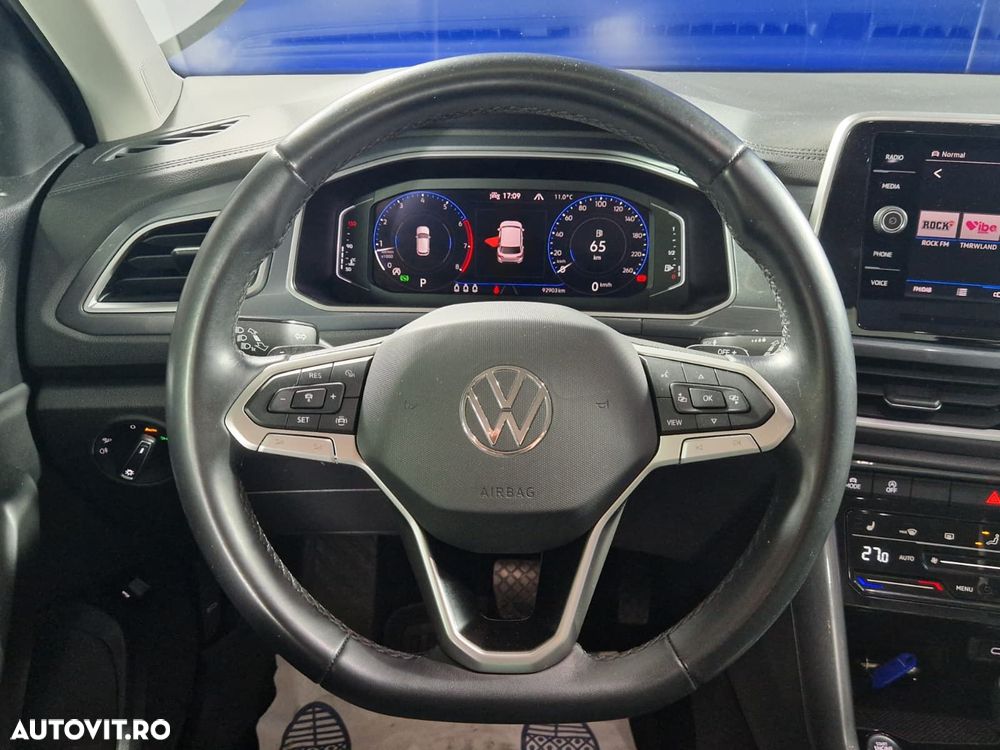 Volkswagen T-Roc - 13