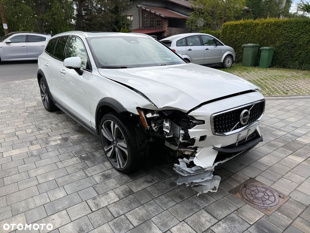 Volvo V60 B5 B AWD Plus Dark - 8