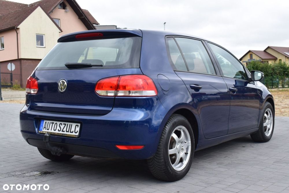 Volkswagen Golf - 8