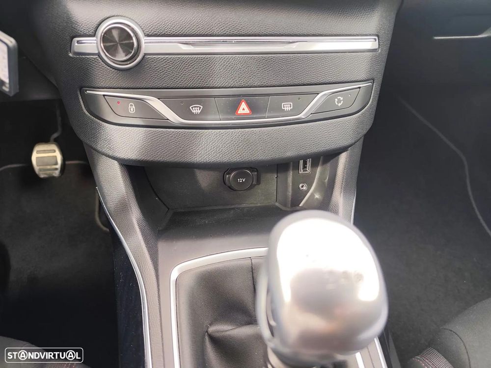 Peugeot 308 SW 1.2 PureTech GT Line - 26