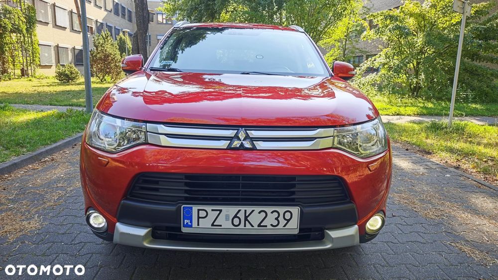 Mitsubishi Outlander 2.0 Instyle Navi 4WD CVT - 20
