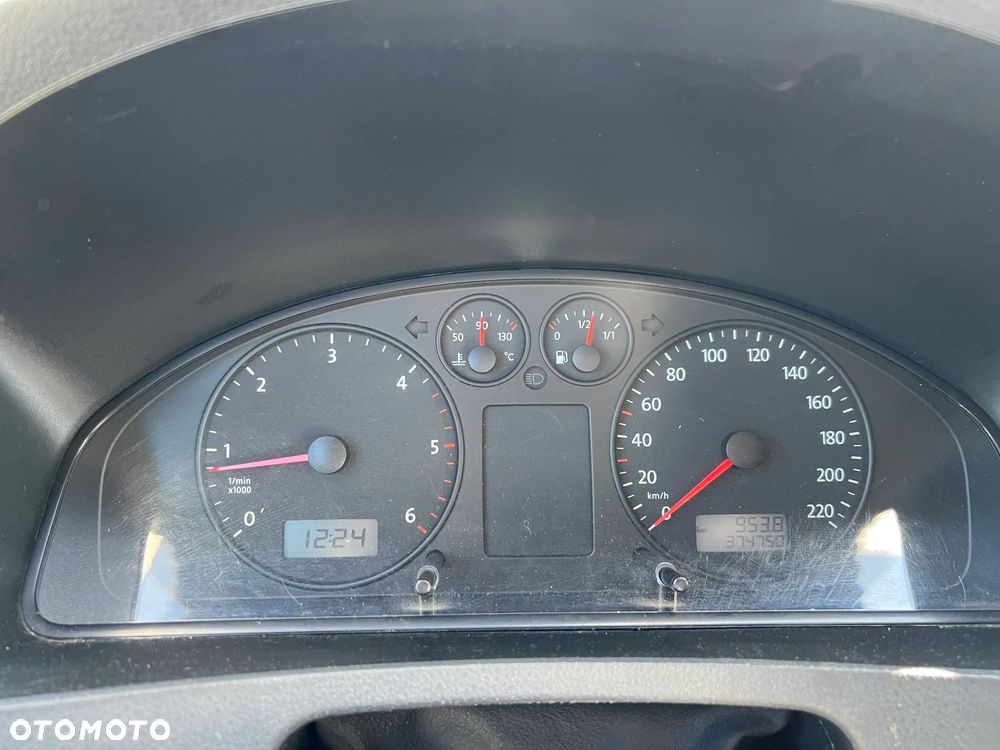 Volkswagen Caravelle L2 - 18