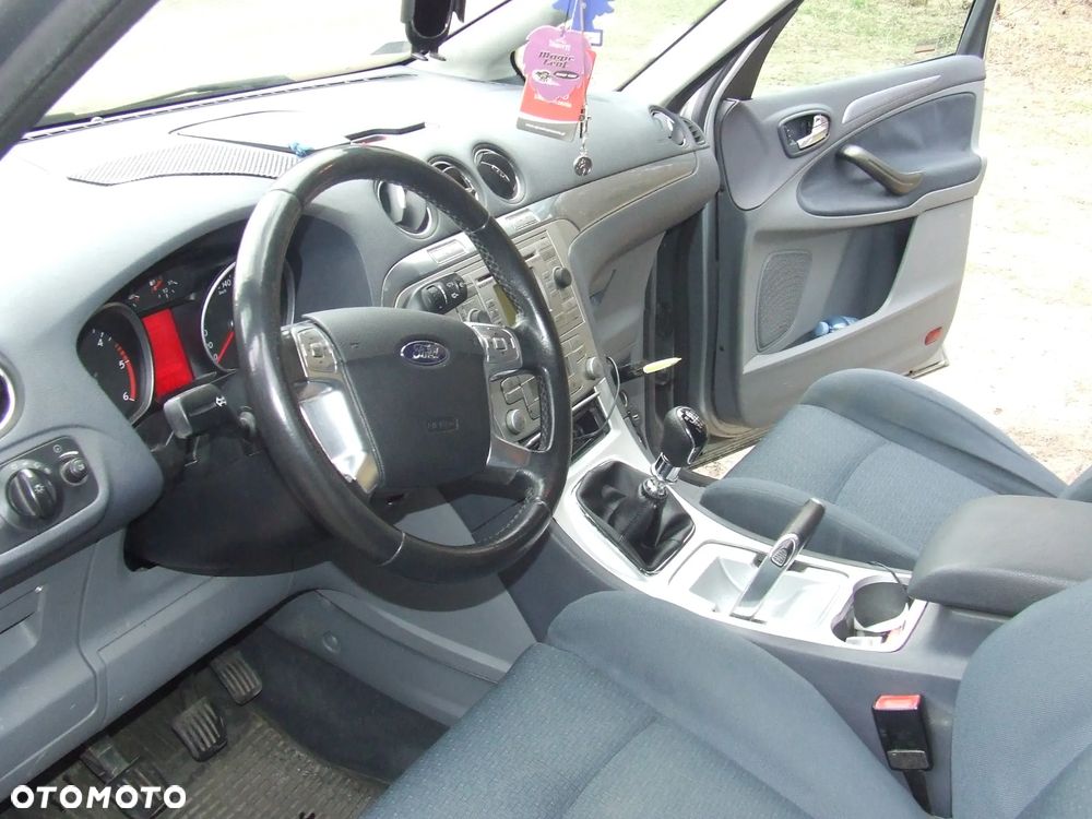 Ford S-Max 1.8 TDCi Ambiente - 19